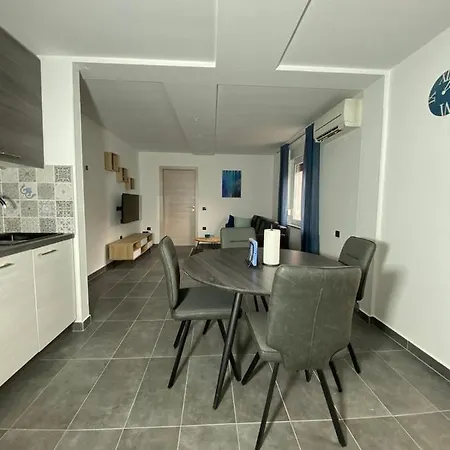 B.meri Apartment *